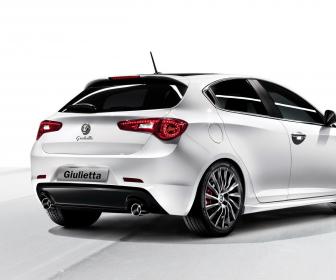 Alfa Romeo Giulietta next
