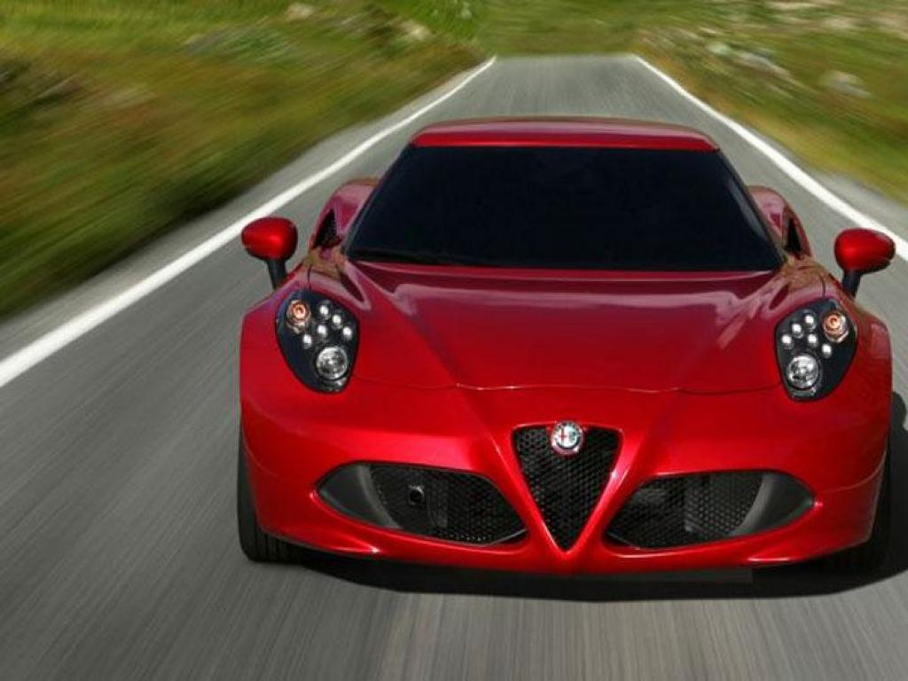 Alfa Romeo 4C #8