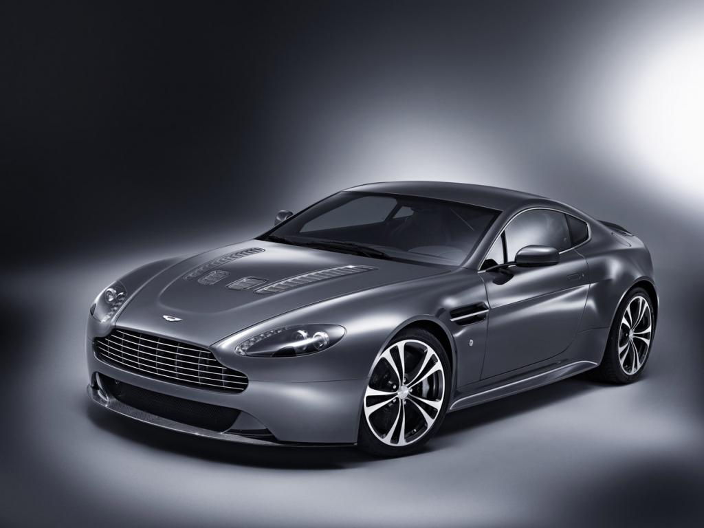 Aston Martin Vantage #3