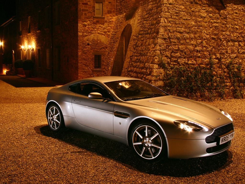 Aston Martin Vantage #7