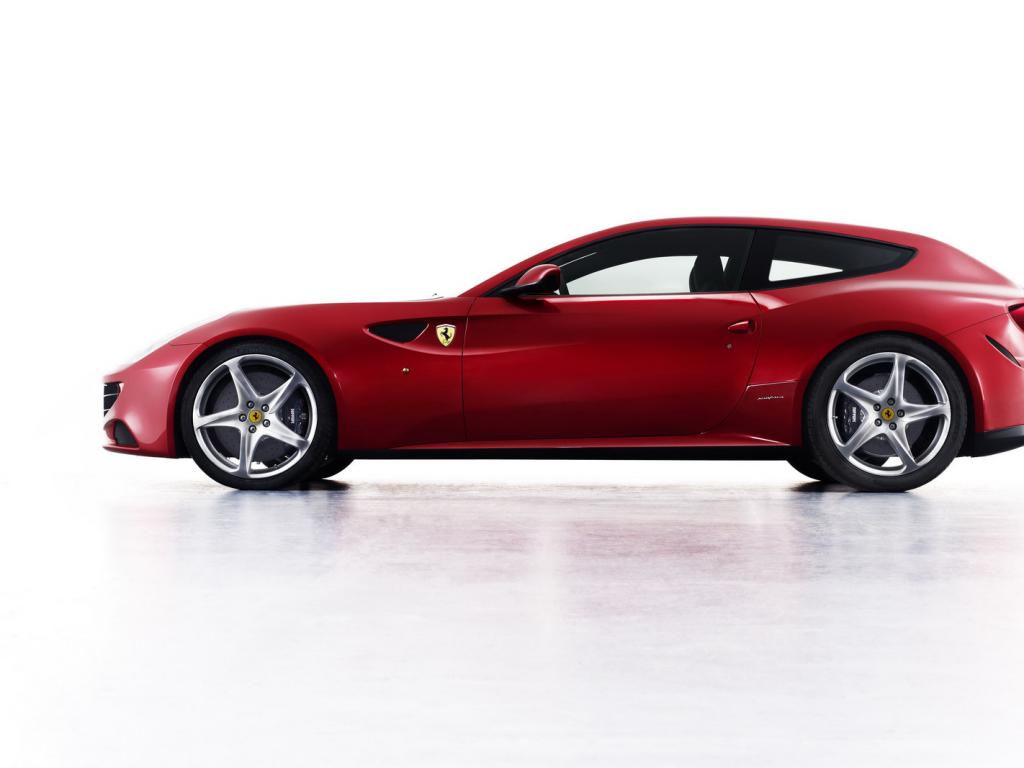 Ferrari FF #7