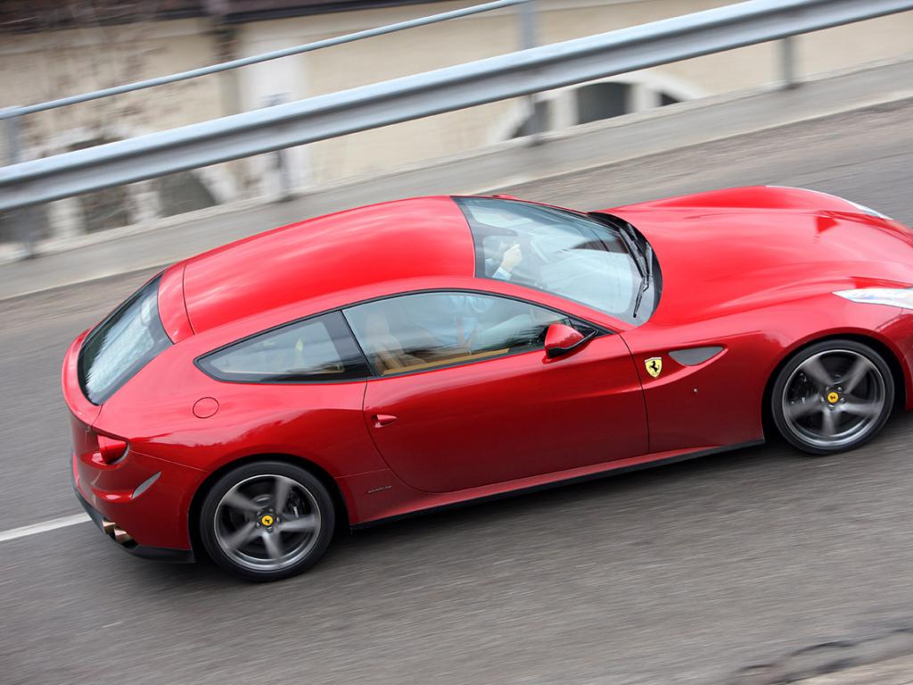 Ferrari FF #15