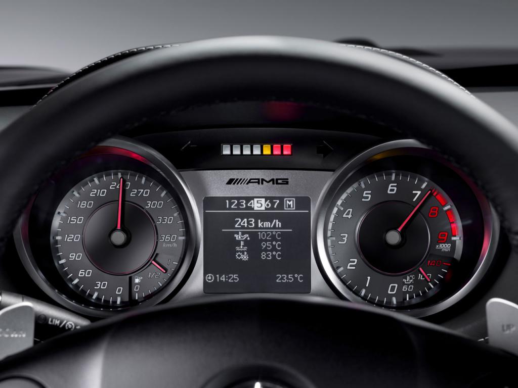 Mercedes SLS AMG #15