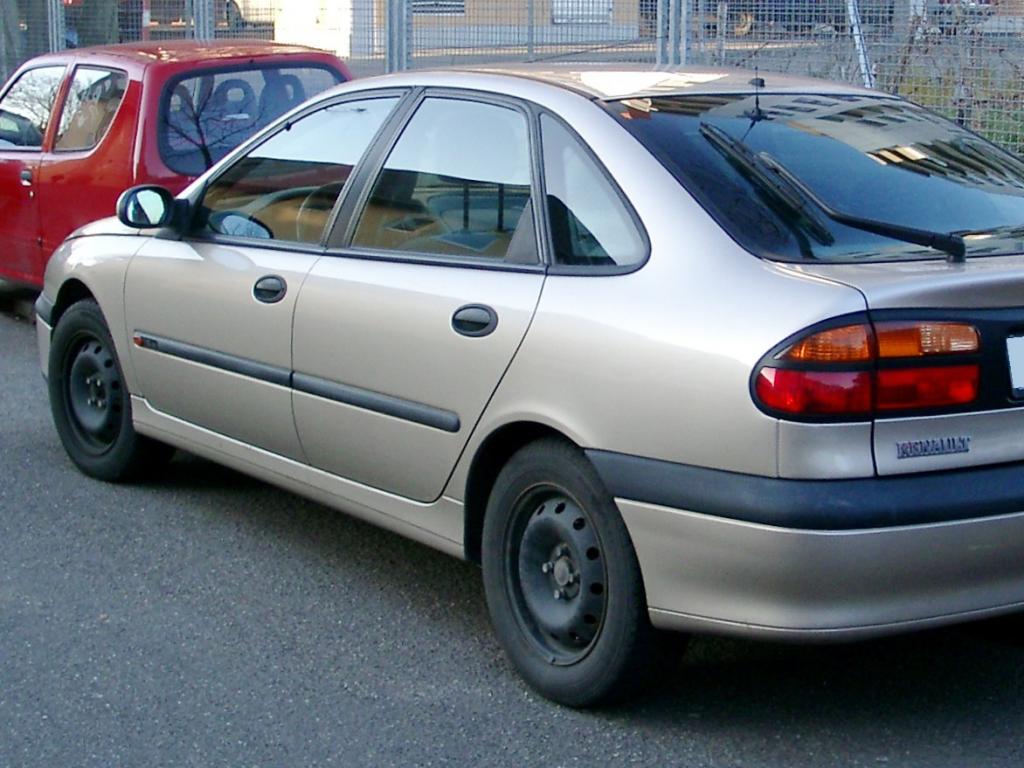Renault Laguna #1